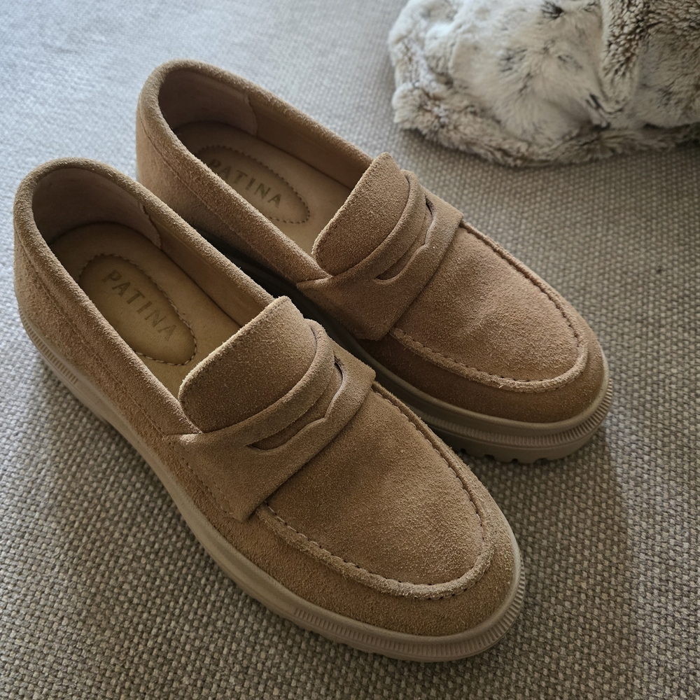 Patina Portland Tan Suede Loafer